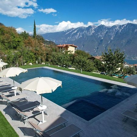 Aparthotel Borgo Ermanno Tignale Esterno foto